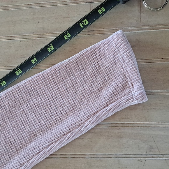 Express Mock Neck Ruched Puffed Sleeves Pullover Knit Baby Pink Sweater - Picture 9 of 9